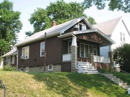 2560 S Austin St., Milwaukee, WI 53207