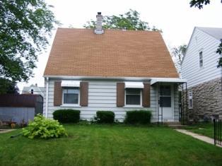 3918 S 1st Pl., Milwaukee, WI 53207