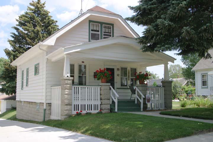 3118 S Nevada St., Milwaukee, WI 53207