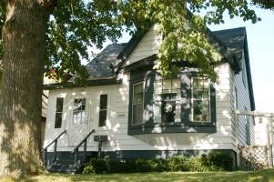 4630 N 32nd, Milwaukee, WI 53209