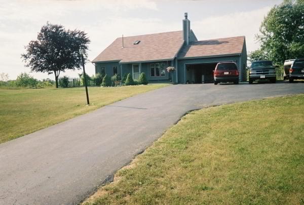 2240 State Road 33, Saukville, WI 53080