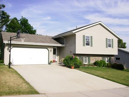 1110 Shepherds Dr, West Bend, WI 53090