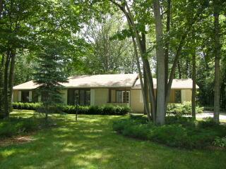 5043 W Beech Ct., Brown Deer, WI 53223