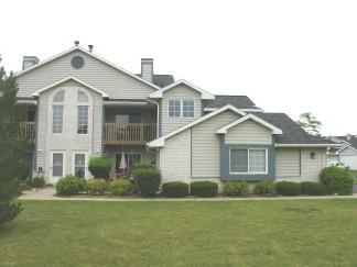 W240N2520 E Parkway Meadow Cir. #7, Pewaukee, WI 53072