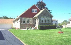 3215 S 84th St., Milwaukee, WI 53227