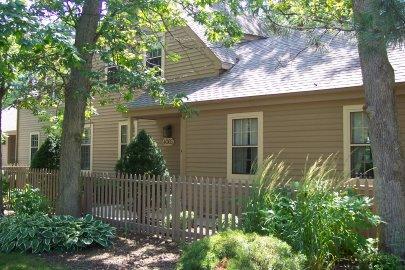 4065 Stonewood Ct., Brookfield, WI 53045