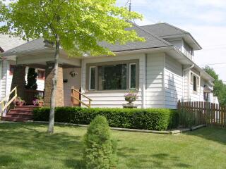 1820 E Beverly, Shorewood, WI 53211