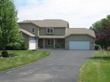 23470 W Greenfield Ct. #A, Pewaukee, WI 53072