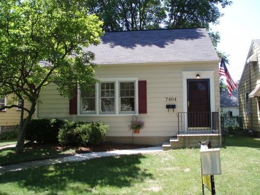7404 31st Ave., Kenosha, WI 53142