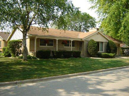 9807 W Fiebrantz Ave., Wauwatosa, WI 53222