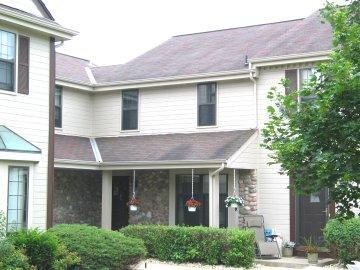 348 Willow Grove Dr. #D, Pewaukee, WI 53072