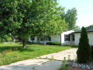 9216 Caddy Ln., Caledonia, WI 53108