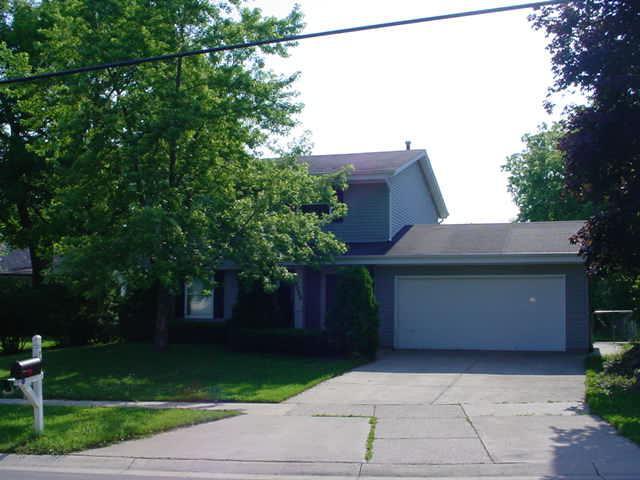 9090 S Chicago Ct., Oak Creek, WI 53154