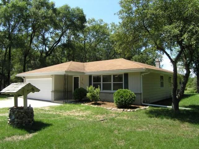 7815 S 31st St, Franklin, WI 53132