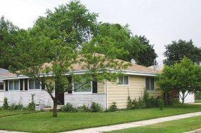 3274 S 99th St., Milwaukee, WI 53227
