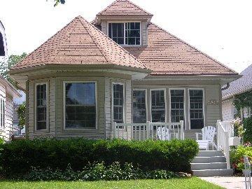 3128 S Taylor, Milwaukee, WI 53207