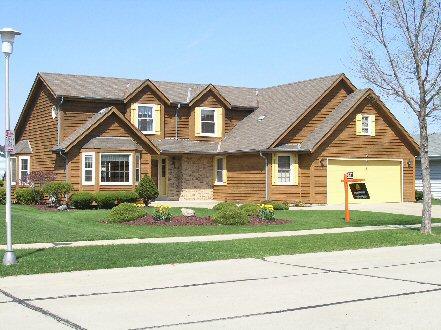 8169 S Wildwood, Oak Creek, WI 53154