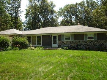 6365 W Edgerton Ave., Greendale, WI 53129