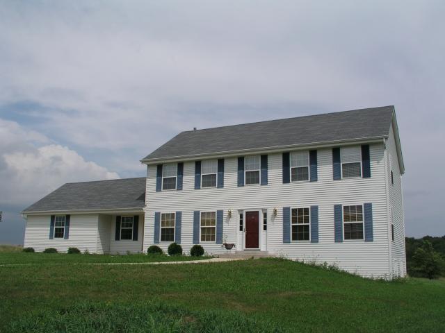 4114 Blue Goose Rd., Saukville, WI 53090