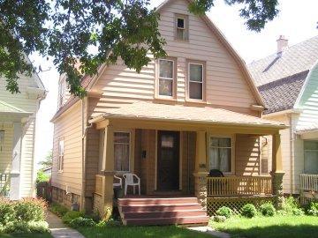2212 S Aldrich St., Milwaukee, WI 53207