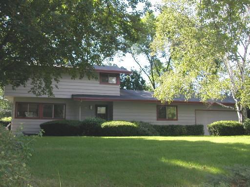 2865 Arbor Dr., Brookfield, WI 53005