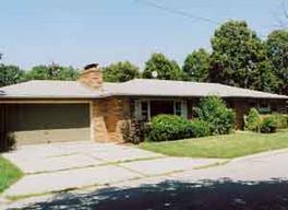 9710 W Fiebrantz Ave., Wauwatosa, WI 53222