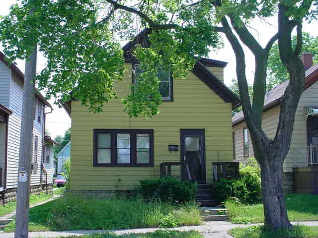 2138 S Allis St., Milwaukee, WI 53207