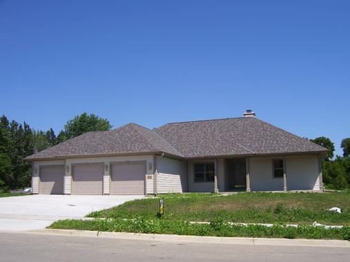 3318 29th St., Kenosha, WI 53144