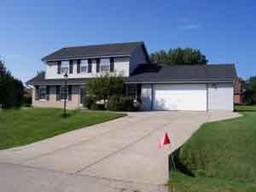 3466 E Debbie Dr., Oak Creek, WI 53154