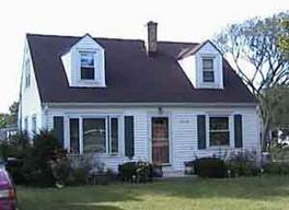 10904 W Marion St, Wauwatosa, WI 53222