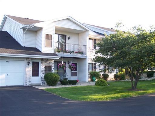 1402 30th Ave #2F, Kenosha, WI 53144