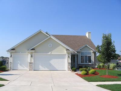 744 Harrison St., Hartford, WI 53027