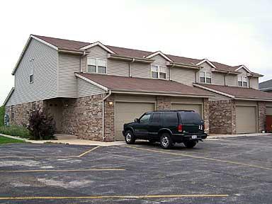131 Glen Hill, Slinger, WI 53086