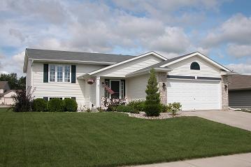 1400 Ravine Forest Dr., West Bend, WI 53090