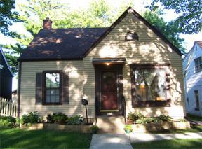 3230 N 81st St, Milwaukee, WI 53222