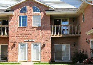 W241N2573 E Parkway Meadow Cir. #7, Pewaukee, WI 53072