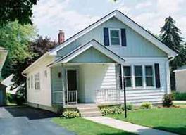 5012 N Diversey Blvd, Whitefish Bay, WI 53217