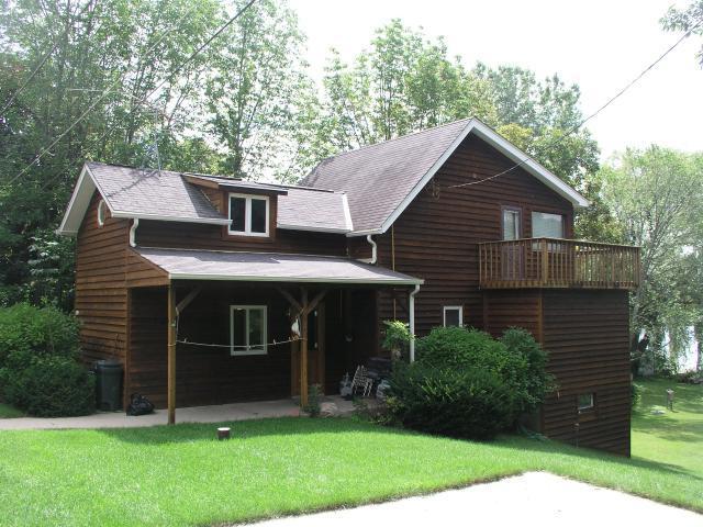 3613 Grasser Dr., West Bend, WI 53095