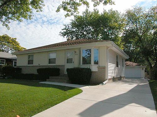 6442 N Pine Shore Dr., Glendale, WI 53209