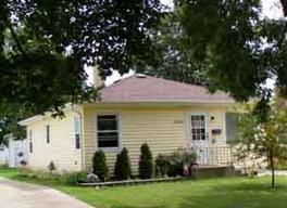 1419 Orchard St, Racine, WI 53405
