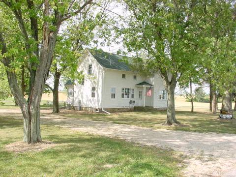 W2491 Swoboda Rd, East Troy, WI 53120
