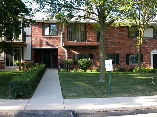N84W16033 Menomonee Ave. #207, Menomonee Falls, WI 53051