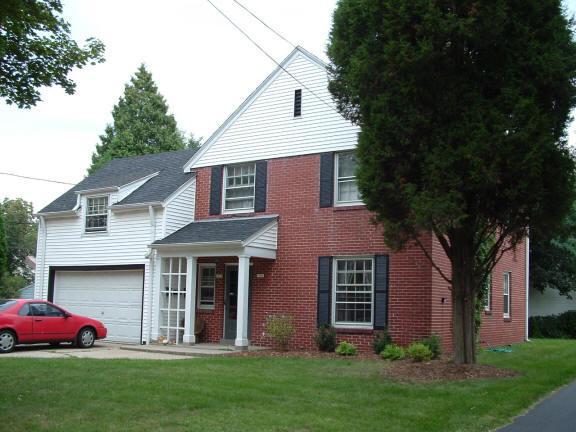 1779 Ludington Ave #1781, Wauwatosa, WI 53226