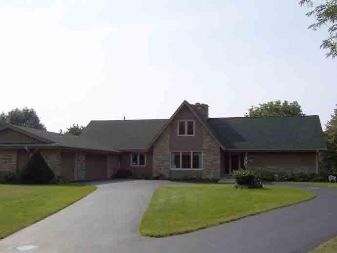 W262N5806 Mount Du Lac Dr., Lisbon, WI 53089
