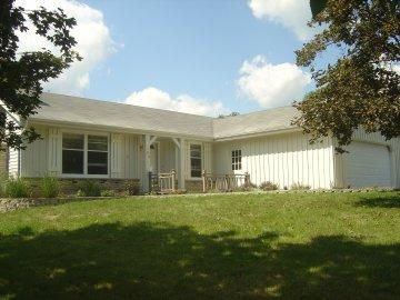 1109 Eastern Tr., Mukwonago, WI 53149
