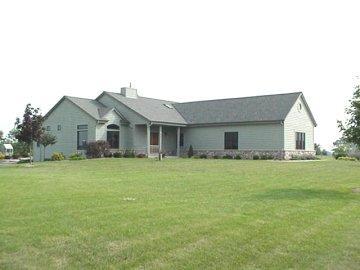4844 Wood Duck, West Bend, WI 53095