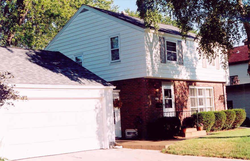 5403 N Navajo Ave., Glendale, WI 53217