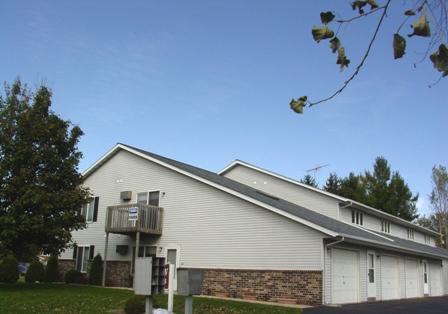 160 Maple Ave. #2, Slinger, WI 53087