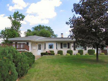 4850 S Brookdale Dr., Greenfield, WI 53228
