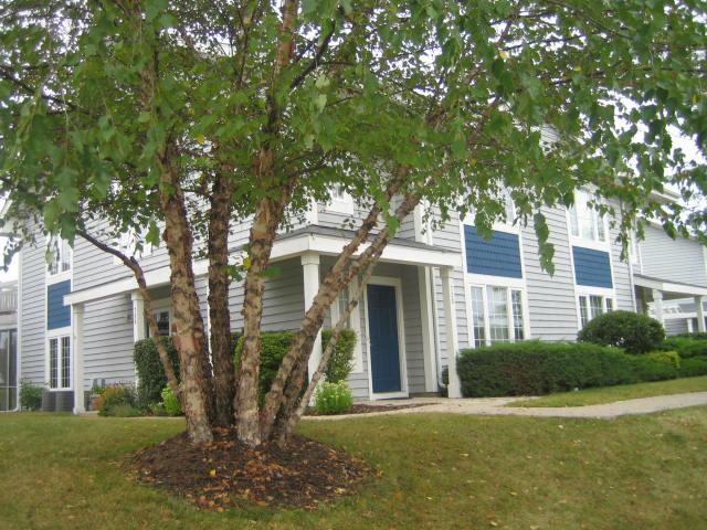 730 Geneva National Ave. #6-14, Geneva, WI 53147